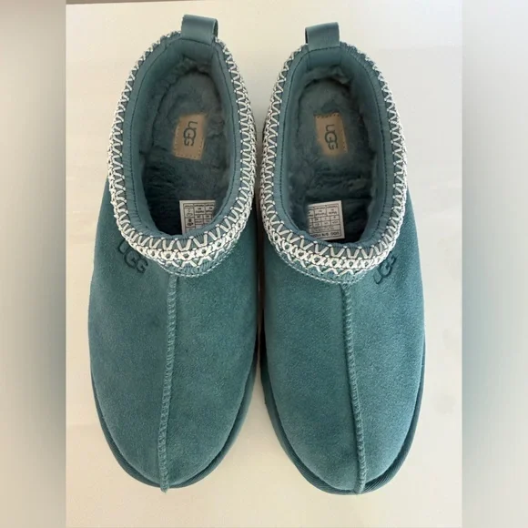 NWOB UGG ® Women's Taz II Platform Suede Slipper Mules Shoes, 9, green - Picture 6 of 7